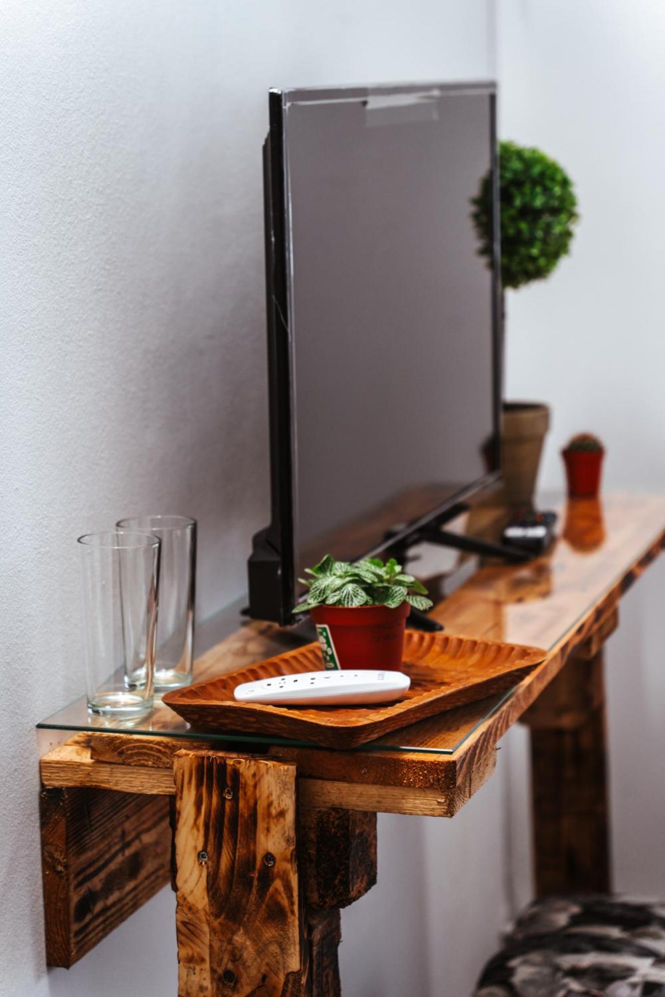 Casa Rosu Hotel Cluj-Napoca Ngoại thất bức ảnh